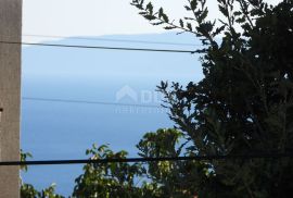 RIJEKA, MARINIĆI, PEHLIN- kuća 250 m2 s pogledom na more + okoliš 600m2, Rijeka, Casa