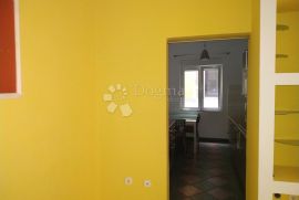 Centar - Cvjetni trg - dvoetažan stan - PRILIKA !!, Zagreb, Apartamento