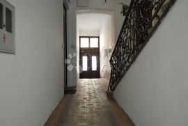 Centar - Cvjetni trg - dvoetažan stan - PRILIKA !!, Zagreb, Apartamento