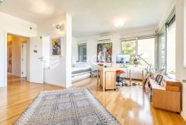 Zagreb, Šestine, luksuzan dvoetažan stan s vrtom i bazenom NKP 322,64 m2, Zagreb, Apartamento