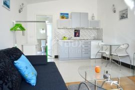 ISTRA, POREČ - Apartmanska kuća u blizini mora, Vrsar, Дом