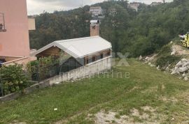 VIŠKOVO, SARŠONI, RONJGI- građevinsko zemljište 6802 m2 za stambenu zgradu-stanove -apartmane / obiteljsku kuću / kuću za iznajmljivanje - odmor s bazenom!!!, Viškovo, Terreno