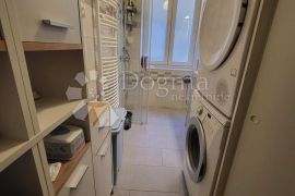 Gospodski stan na 5 minuta od Korza, 159m2, Rijeka, Appartement