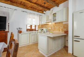 Svetvinčenat kamena villa 155m2, bazen, pogled na more !!!, Svetvinčenat, بيت