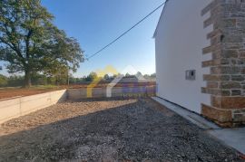 Istra-Barban-Stancija na 2000m2 sa bazenom, Barban, Casa