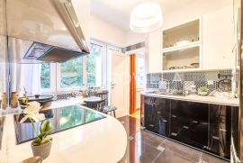 Zagreb, Donji Grad luksuzan četverosoban stan 140 m2, Zagreb, Apartamento