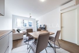 Zagreb, VMD Heinzelova  luksuzan dvosoban stan s garažom NKP 67 m2, Zagreb, Appartment