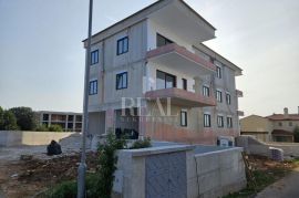 Volme Penthouse 92m2 ,Garaža,pogled more !, Medulin, Kвартира