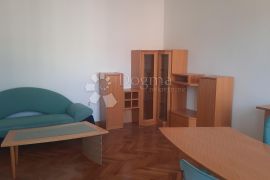 Strogi centar, najam, poslovni prostor, Rijeka, Wohnung