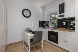 Zgrada na atraktivnoj lokaciji - sa 8 apartmana, Rijeka, Famiglia