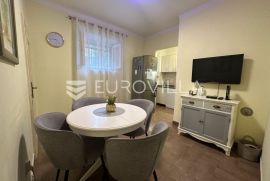 Split, Gundulićeva ulica, trosoban stan površine 74 m2, Split, Daire