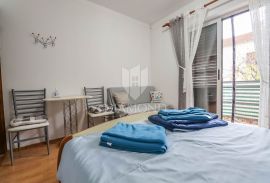 Rovinj, prostrani stan sa okućnicom nedaleko od Rovinja, Rovinj, Wohnung