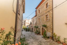 Buje, istarska kamena kuća, Buje, House