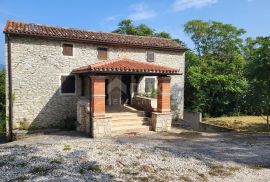 ISTRA, MOTOVUN - Kamena kuća s potencijalom, Motovun, Maison