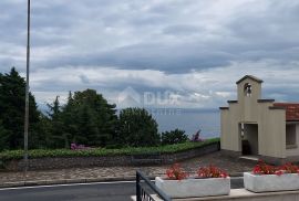 OPATIJA, MEDVEJA - kuća 2.RED DO MORA!! 250m2 + bungalov apartman 25m2 + okoliš 1031m2, Lovran, بيت