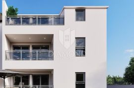 Poreč, okolica, prostrani PENTHOUSE 800 m od mora!, Poreč, Wohnung