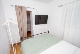 OTOK PAŠMAN, KRAJ - Renovirane prizemnice sa 4 apartmana i pogledom na more, Pašman, Maison