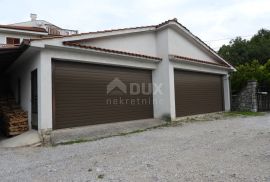 OPATIJA, KASTAV, TRINAJSTIĆI- kuća 110m2 s pogledom na more + garaža 90m2 + pomoćne zgrade 45m2 + okoliš 4100m2, Kastav, Maison