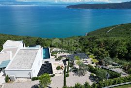 OPATIJA, SV. JELENA - villa 500m2 s panoramskim pogledom na more i bazenom + uređena okućnica 2400m2, Mošćenička Draga, House