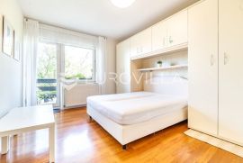 Zagreb, Remete, atraktivan četverosoban stan 100 m2 + 2 VPM, Zagreb, Wohnung