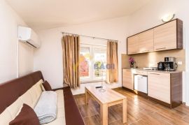 Apartmanska kuća uz more, Sveti Filip I Jakov, Casa