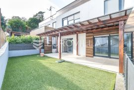 Zagreb, Srebrnjak prekrasna kuća 200m2 sa vrtom 250m2, Zagreb, Haus