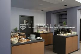 Rovinj hotel 900m2 (20 soba), Rovinj, Ticari emlak