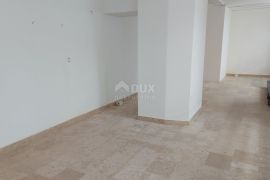 RIJEKA, CENTAR - poslovni prostor 173 m2, Rijeka, Commercial property