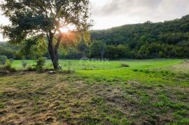 ISTRA, LABIN, RABAC - Prostrano poljoprivredno zemljište 13 688m2 u blizini mora, Labin, Zemljište