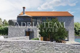 VILA S BAZENOM, 200 M OD MORA, NOVIGRAD - ZADAR, Novigrad, Maison