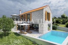 VILA S BAZENOM, 200 M OD MORA, NOVIGRAD - ZADAR, Novigrad, Maison