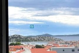 TRIBUNJ, novo, 2. kat, pogled na more, 3 spavaće sobe, Vodice, Daire