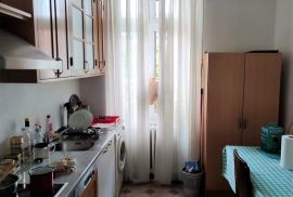 Trosoban stan - širi centar Osijeka, Osijek, Appartement