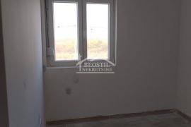 Surčin - Bečmen - 3.0 ID#18512, Surčin, Flat