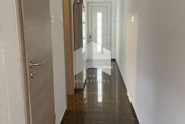 Novi Vinodolski, stan 3S+DB, blizu mora, Novi Vinodolski, Appartement