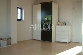 Grbci, dvoetažni stan, Rijeka, Apartamento