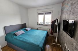 Dvosoban stan s garažom - centar Osijeka, Osijek, Wohnung