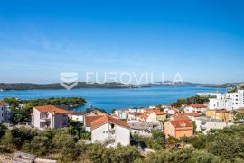 Trogir, Čiovo, ekskluzivan penthouse s privatnim bazenom, Trogir, Appartment