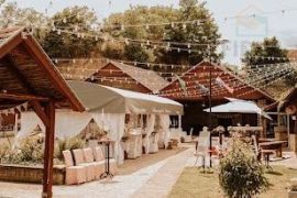 Obiteljski hotel - Zmajevac, Kneževi Vinogradi, Εμπορικά ακίνητα