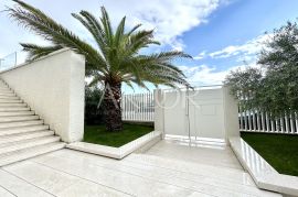 Opatija, jedinstvena villa na izuzetnoj lokaciji, 427 m2, Opatija, Casa