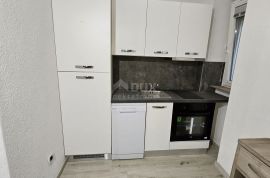 OPATIJA- stan 65m2 podjeljen u 2 aparmana s pogledom na more + okoliš, Opatija, شقة