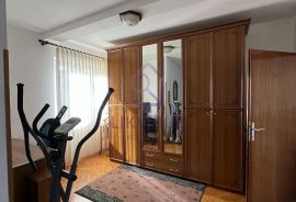 Kuća u Pješčanoj uvali 75 m od mora + apartman + radiona, Medulin, Casa