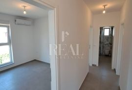 Penthouse 3S+DB +krovna terasa 126 m2 netto, Sukošan, Daire