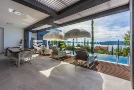 Crikvenica, ekskluzivna, iznimna villa, 400m2 s panoramskim pogledom, Crikvenica, Maison