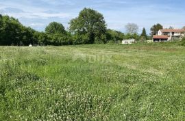 ISTRA, BARBAN - Građevinsko zemljište s ruševinama na mirnoj lokaciji!, Barban, Земля