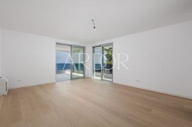 Opatija, penthouse s pogledom na more, krovnom terasom i bazenom, Opatija, Stan