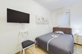 Dramalj - stan sa ograđenom okućnicom, Crikvenica, Appartment