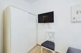 Dramalj - stan sa ograđenom okućnicom, Crikvenica, Appartment