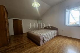 Prostrani stan, idealan za život!, Krk, Appartement