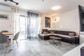 Trogir, prekrasan dvosoban stan kompletno namješten, Trogir, Flat